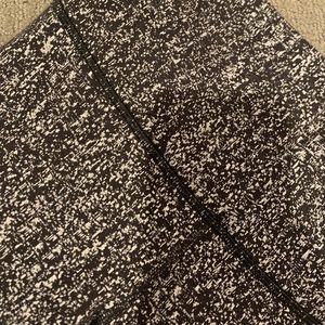 Lululemon Wunder Under High Rise Legging in black/white textured pattern